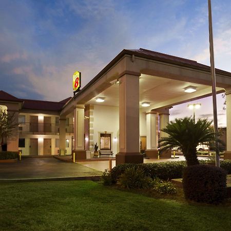 Super 8 Baton Rouge/I-12 Motel Exterior photo